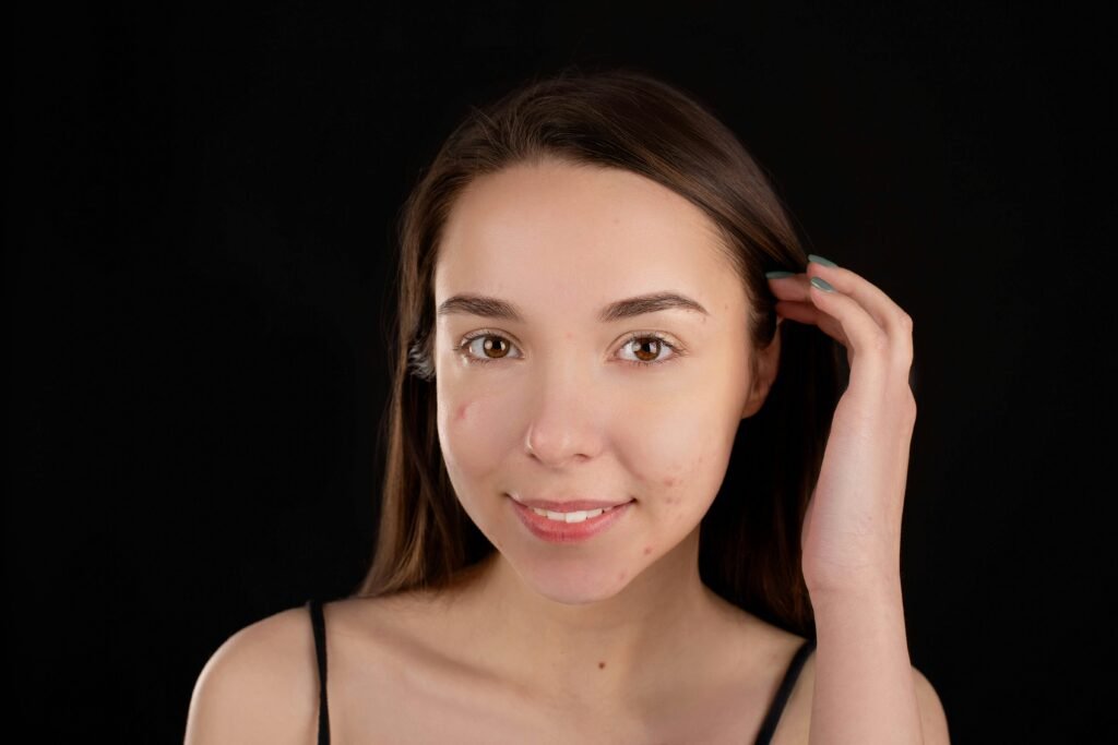 The Power of Skinimalism: Why This 2025 Beauty Trend Is Taking Over 3 The Power of Skinimalism: Why This 2025 Beauty Trend Is Taking Over 3